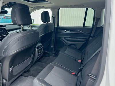2023 Jeep Grand Cherokee Laredo X
