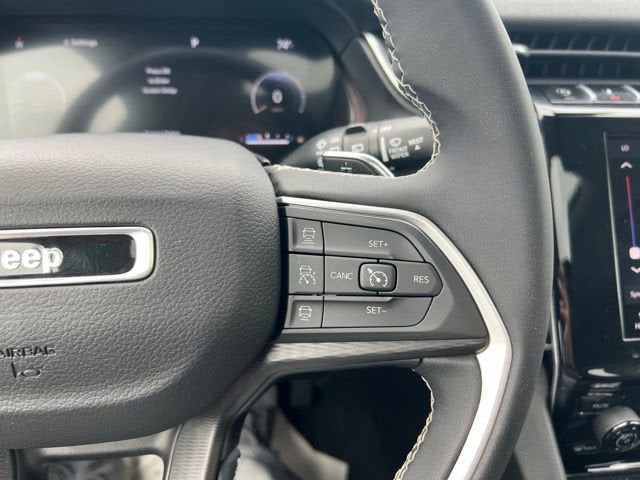 2023 Jeep Grand Cherokee Laredo X