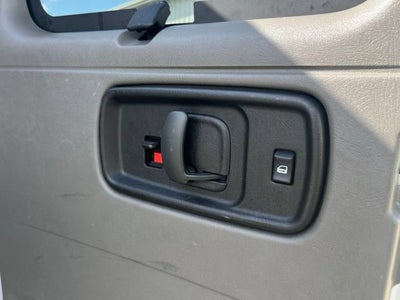 2024 Chevrolet Express Passenger 3500 1LT