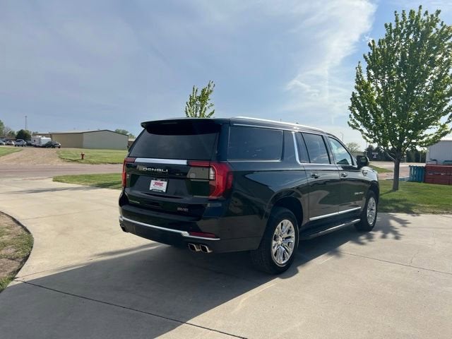 2025 GMC Yukon XL Denali