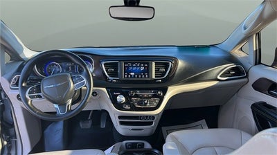 2021 Chrysler Voyager LXI