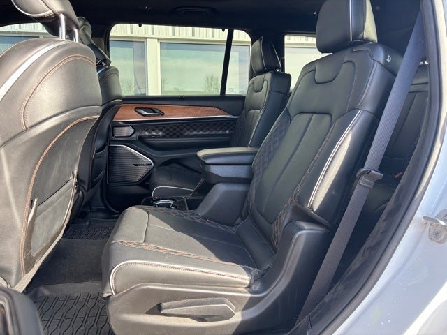 2023 Jeep Grand Cherokee L Summit