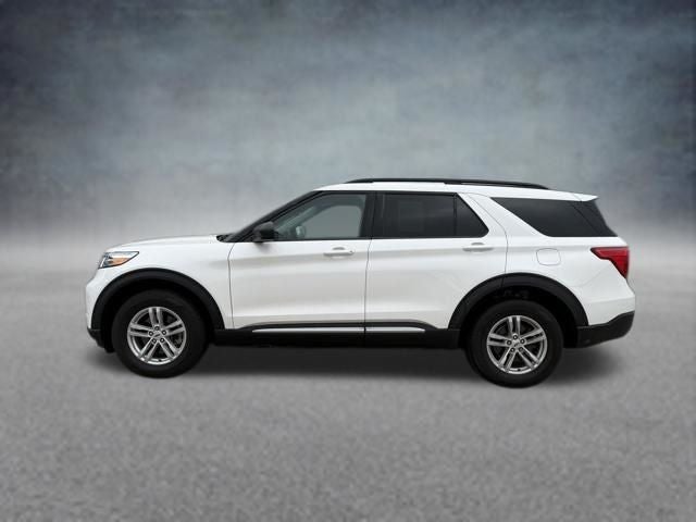 2023 Ford Explorer XLT 202A