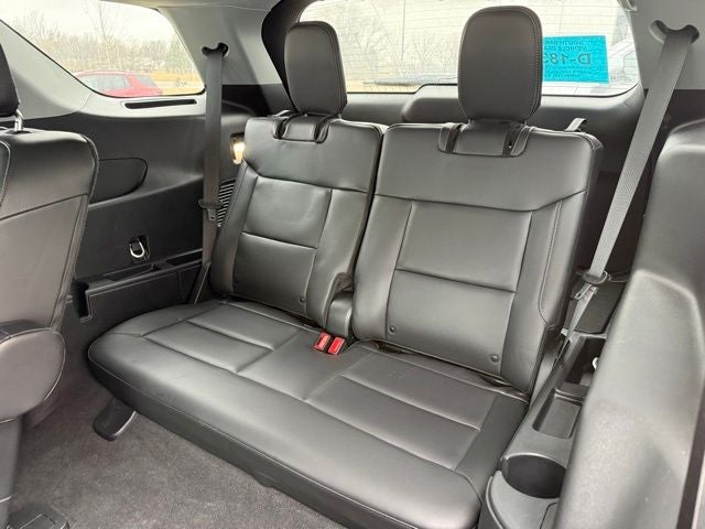 2023 Ford Explorer XLT 202A