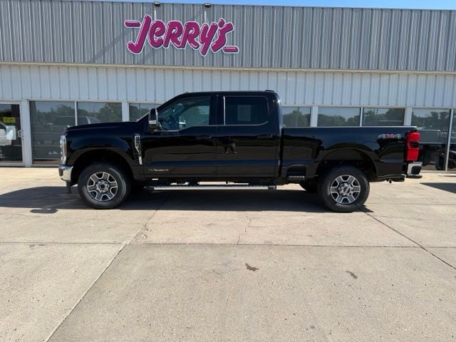2025 Ford F-350SD Lariat