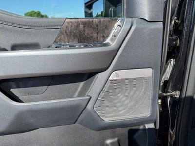 2025 Ford F-350SD Lariat
