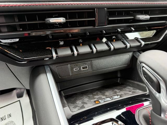 2026 Chevrolet Colorado Z71 - Photo 13