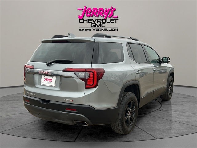 2023 GMC Acadia AT4
