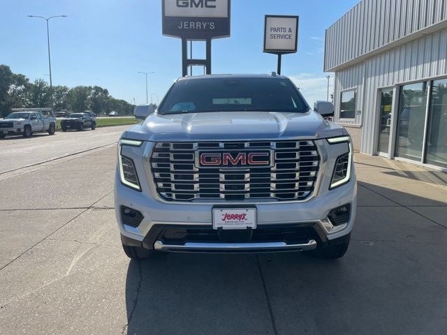 2026 GMC Yukon Denali - Photo 13