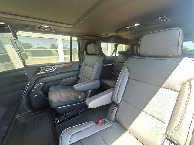 2026 GMC Yukon XL Denali - Photo 10