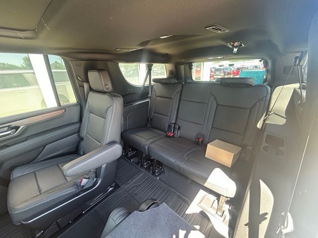 2026 GMC Yukon XL Denali - Photo 11
