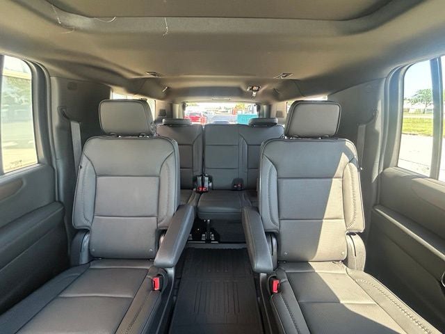 2026 GMC Yukon XL Denali - Photo 12