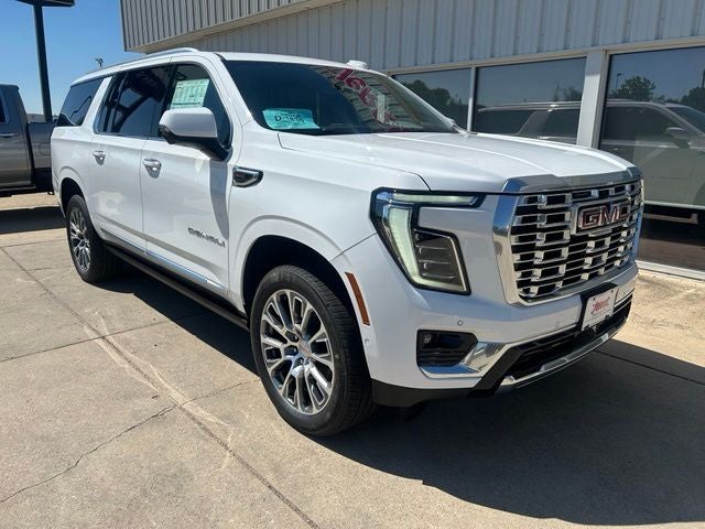 2026 GMC Yukon XL Denali - Photo 17