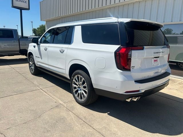 2026 GMC Yukon XL Denali - Photo 23