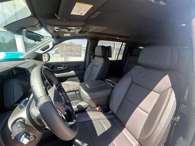 2026 GMC Yukon XL Denali - Photo 3