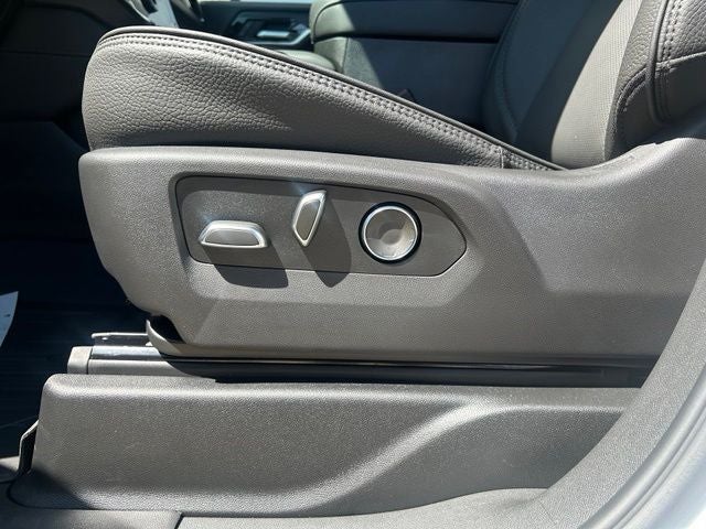 2026 GMC Yukon XL Denali - Photo 31