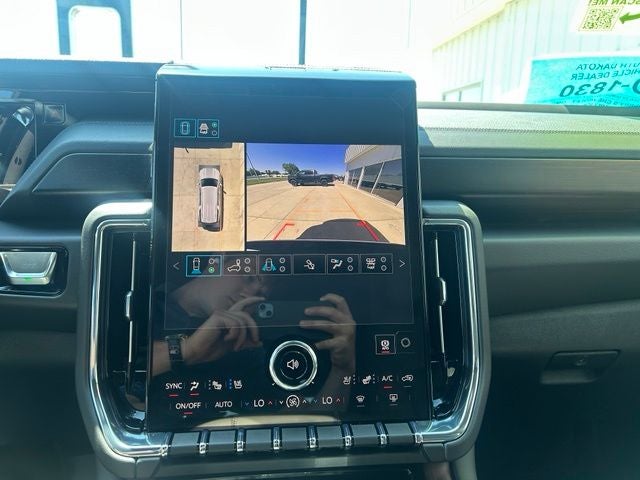 2026 GMC Yukon XL Denali - Photo 7