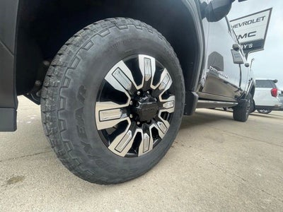 2025 GMC Sierra 2500HD Denali
