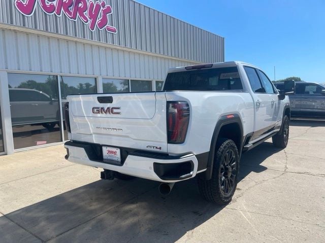 2025 GMC Sierra 2500HD AT4