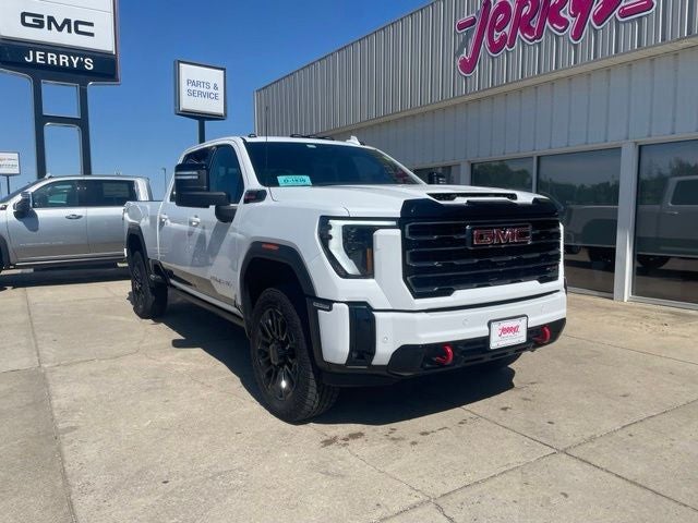 2025 GMC Sierra 2500HD AT4