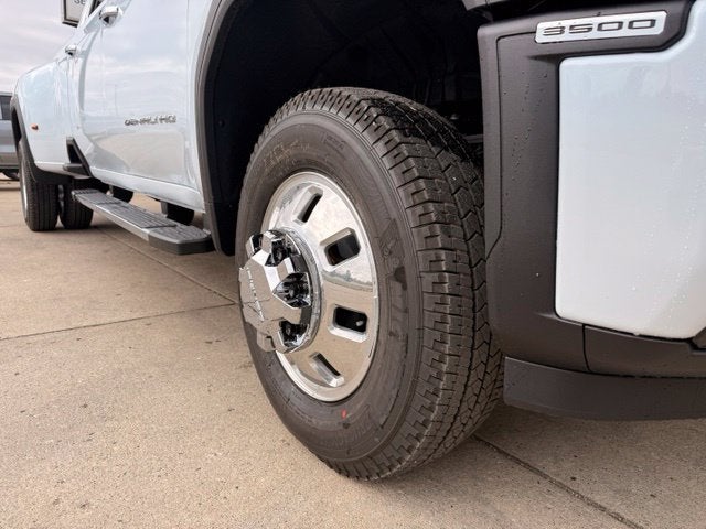 2026 GMC Sierra 3500HD Denali