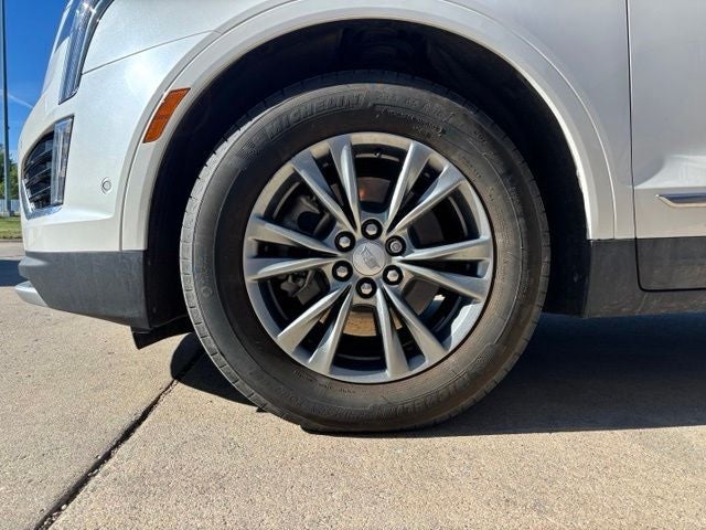 2022 Cadillac XT5 Premium Luxury