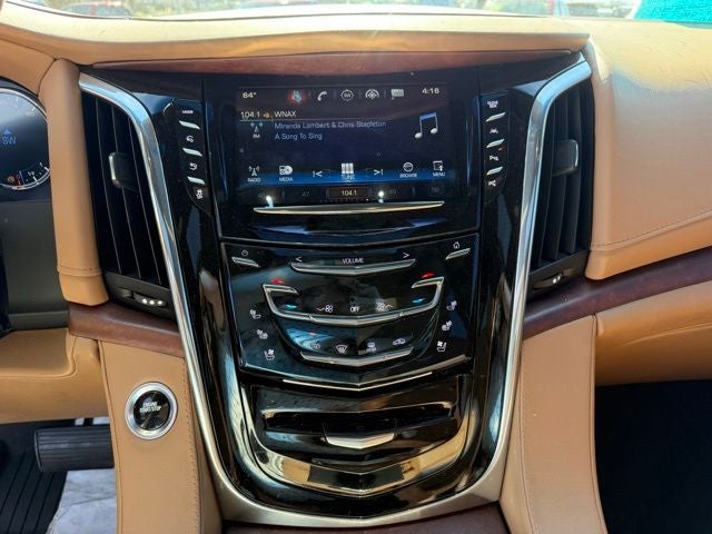 2017 Cadillac Escalade Platinum Edition