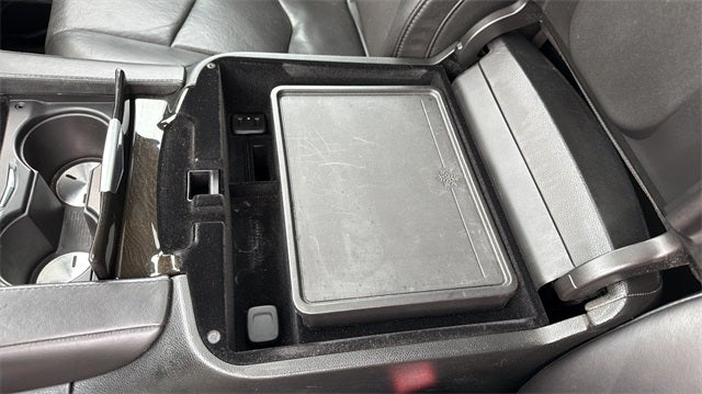 2018 Cadillac Escalade Platinum Edition