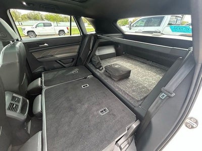2023 Volkswagen Atlas Cross Sport 3.6L V6 SEL R-Line