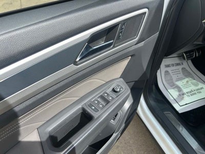2023 Volkswagen Atlas Cross Sport 3.6L V6 SEL R-Line