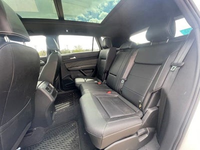 2023 Volkswagen Atlas Cross Sport 3.6L V6 SEL R-Line