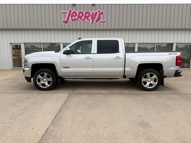 Used 2016 Chevrolet Silverado 1500 LT with VIN 3GCUKREC3GG298021 for sale in Vermillion, SD