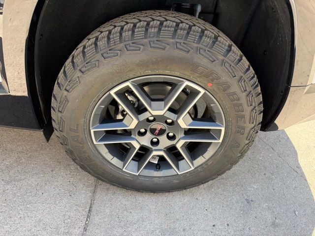 2026 GMC Terrain AT4 - Photo 17