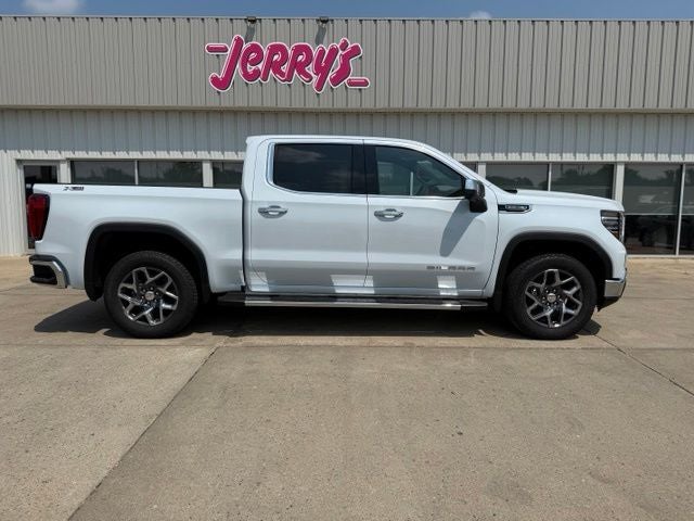 2026 GMC Sierra 1500 SLT - Photo 11