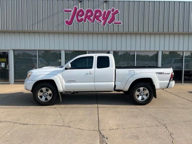 Used 2014 Toyota Tacoma Base with VIN 5TFUU4EN5EX087376 for sale in Vermillion, SD