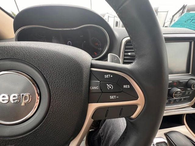 2017 Jeep Grand Cherokee Laredo