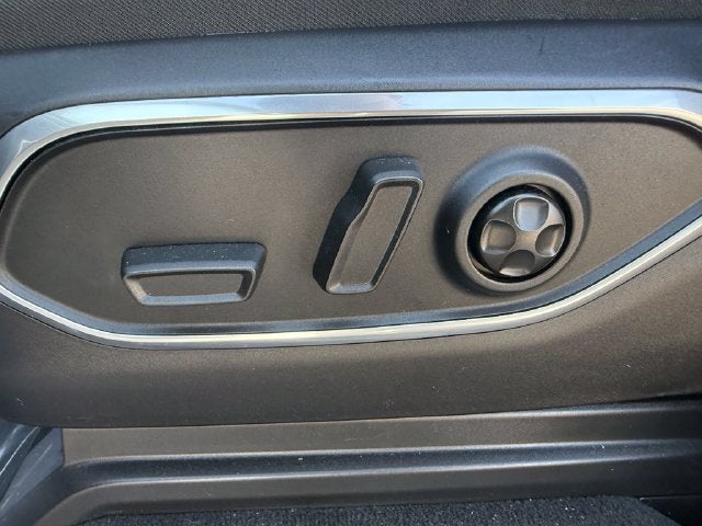 2025 Jeep Wagoneer L Base