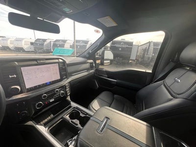 2025 Ford F-250SD Platinum 6 3/4 Ft Box