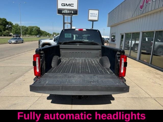 2025 Ford F-350SD Lariat