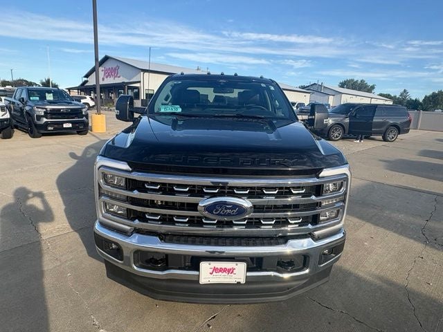 2025 Ford F-350SD Lariat