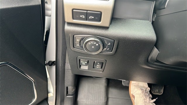 2020 Ford F-150 Lariat 5 1/2 Ft Box