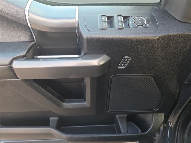 2016 Ford F-150 XLT 5 1/2 Ft Box