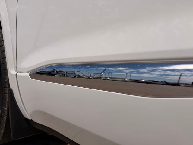2023 GMC Acadia Denali Ultimate
