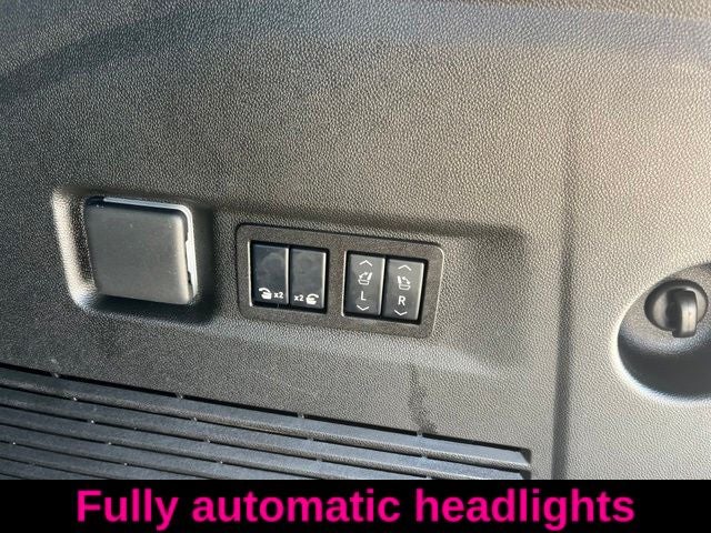 2025 GMC Yukon XL AT4