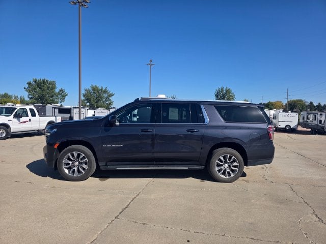 2023 Chevrolet Suburban LT