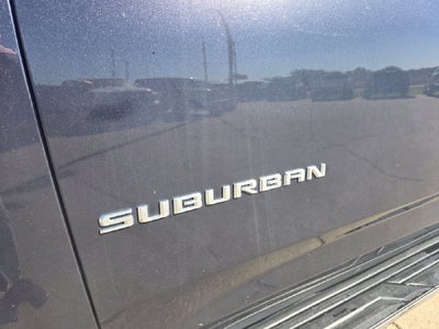 2023 Chevrolet Suburban LT