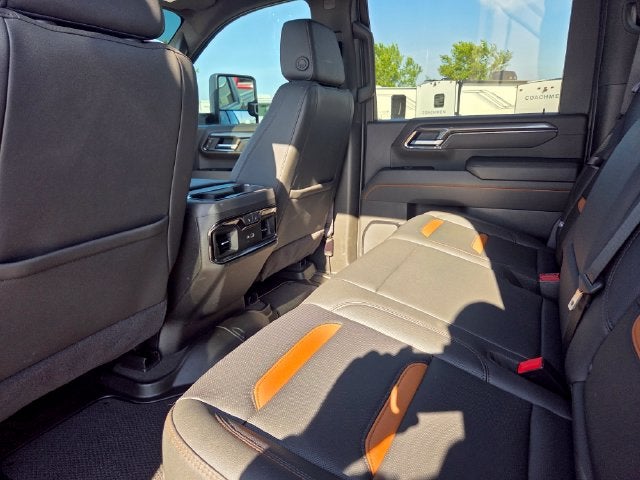 2025 GMC Sierra 2500HD AT4