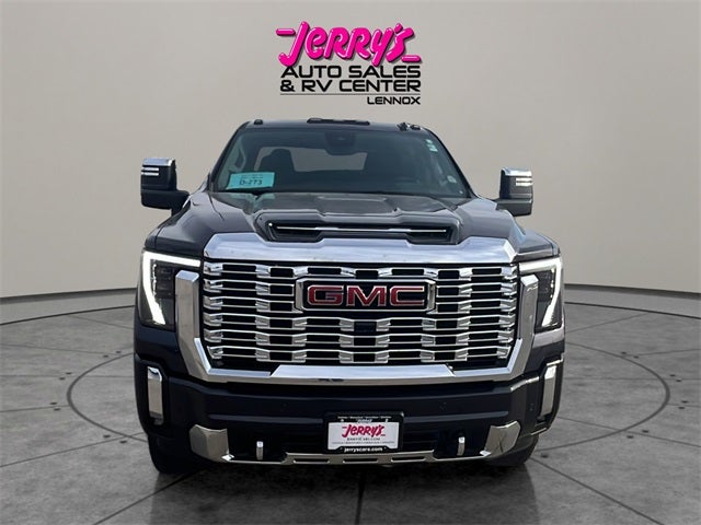 2024 GMC Sierra 3500HD Denali