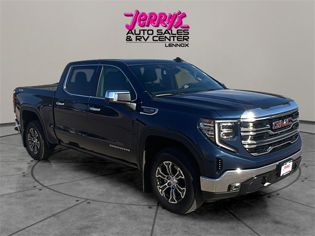 2022 GMC Sierra 1500 SLT Short Box