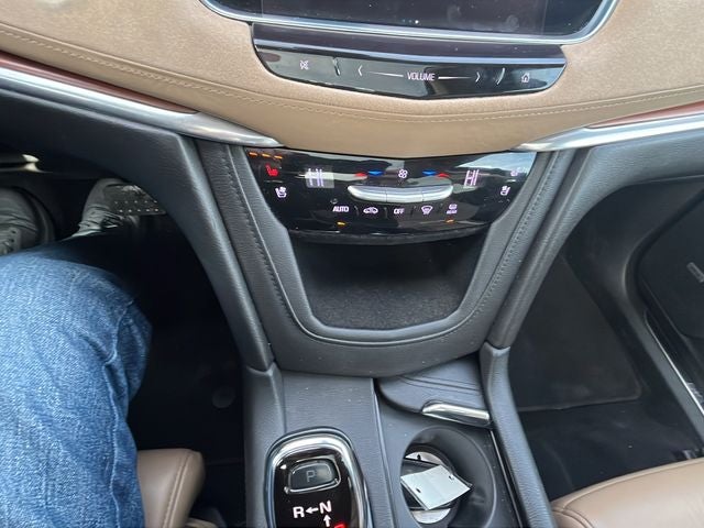 2017 Cadillac XT5 Platinum